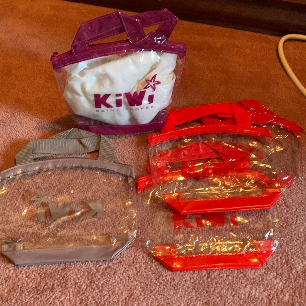 Kiwi Saint Tropez Toiletry/Make Up Pouche with Handles